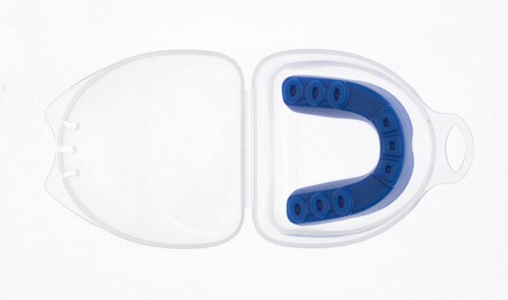 How to Choose the Right Mouthguard for Summer Sports